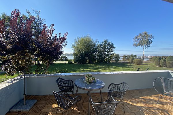 Terrasse mit Blick auf das Salzhaff