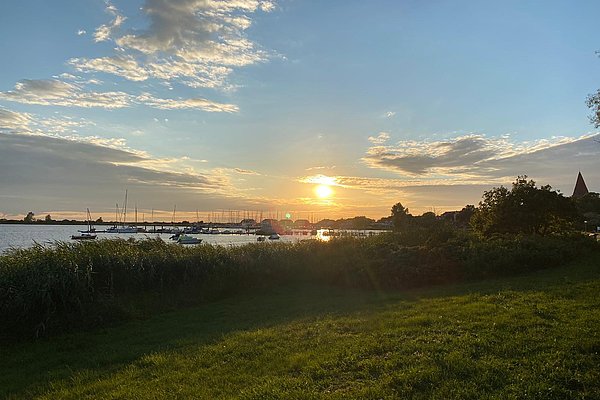 Sonnenuntergang über Reriks Hafen